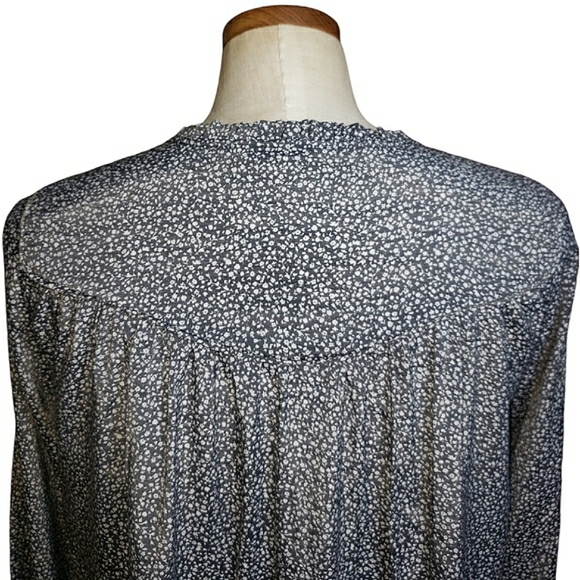 LC Lauren Conrad Oversized Ruffle Prarie Yoke Ditsy Floral Button Down Top XS - Picture 11 of 17